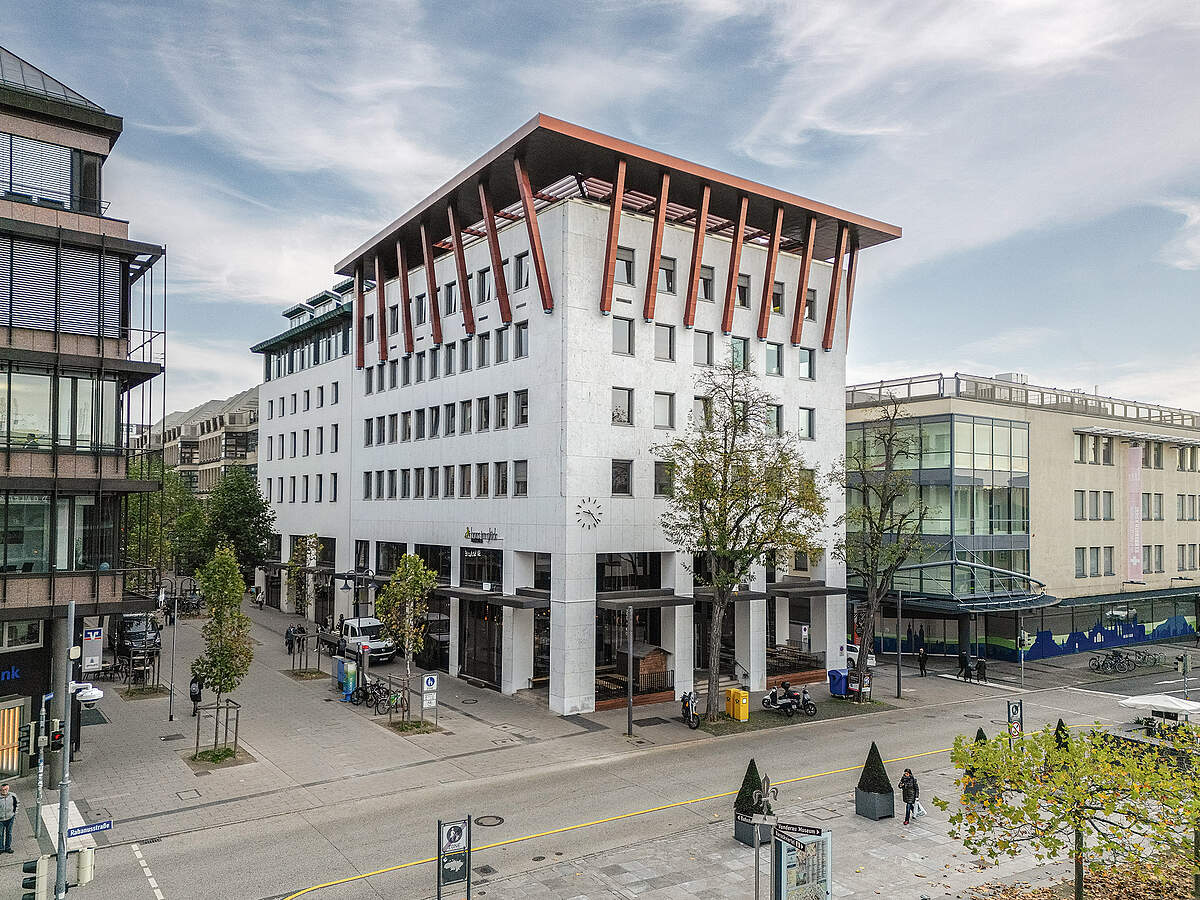 Premiere bei Dr. Peters: Erster 6b-Fonds geht in den Vertrieb